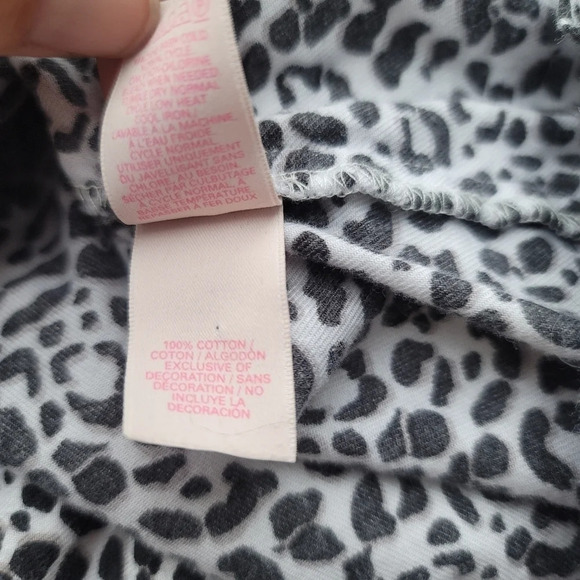 Victoria's Secret Sz S Black White Gray Leopard Button Front Pajama Top Long Slv - Picture 5 of 10